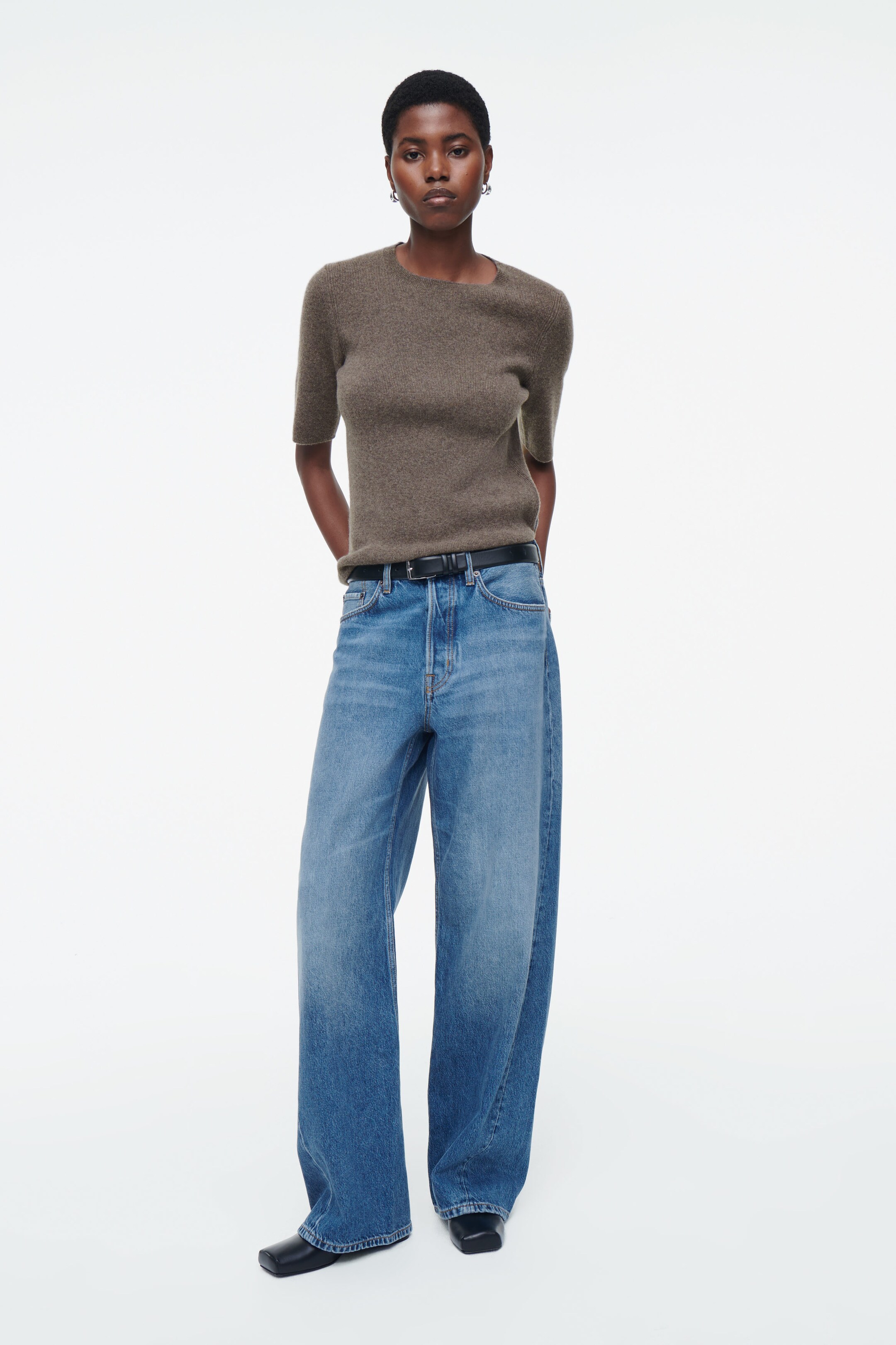 FACADE STRAIGHT-LEG JEANS