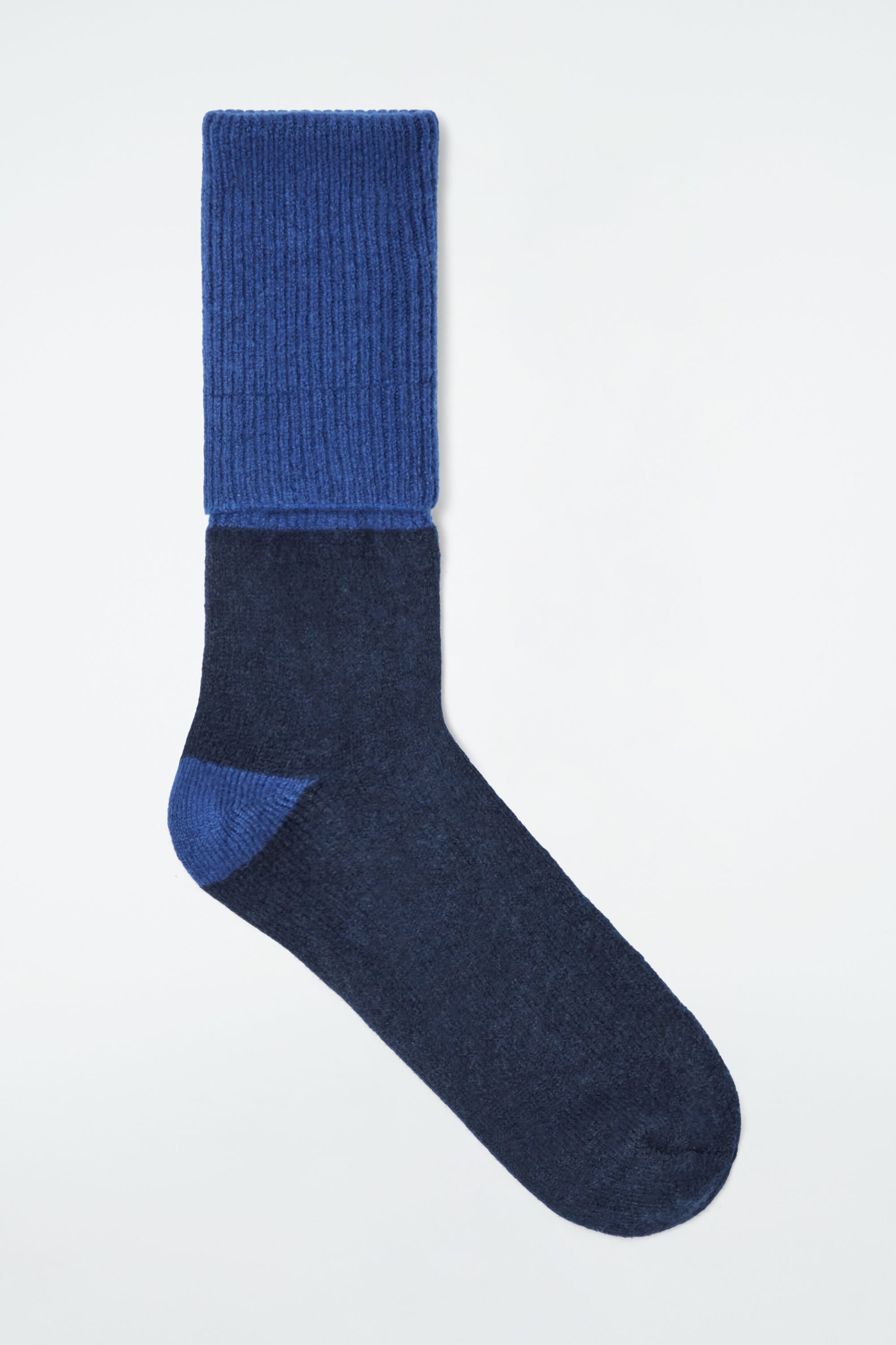 CHAUSSETTES REPLIÉES EN LAINE ET CACHEMIRE