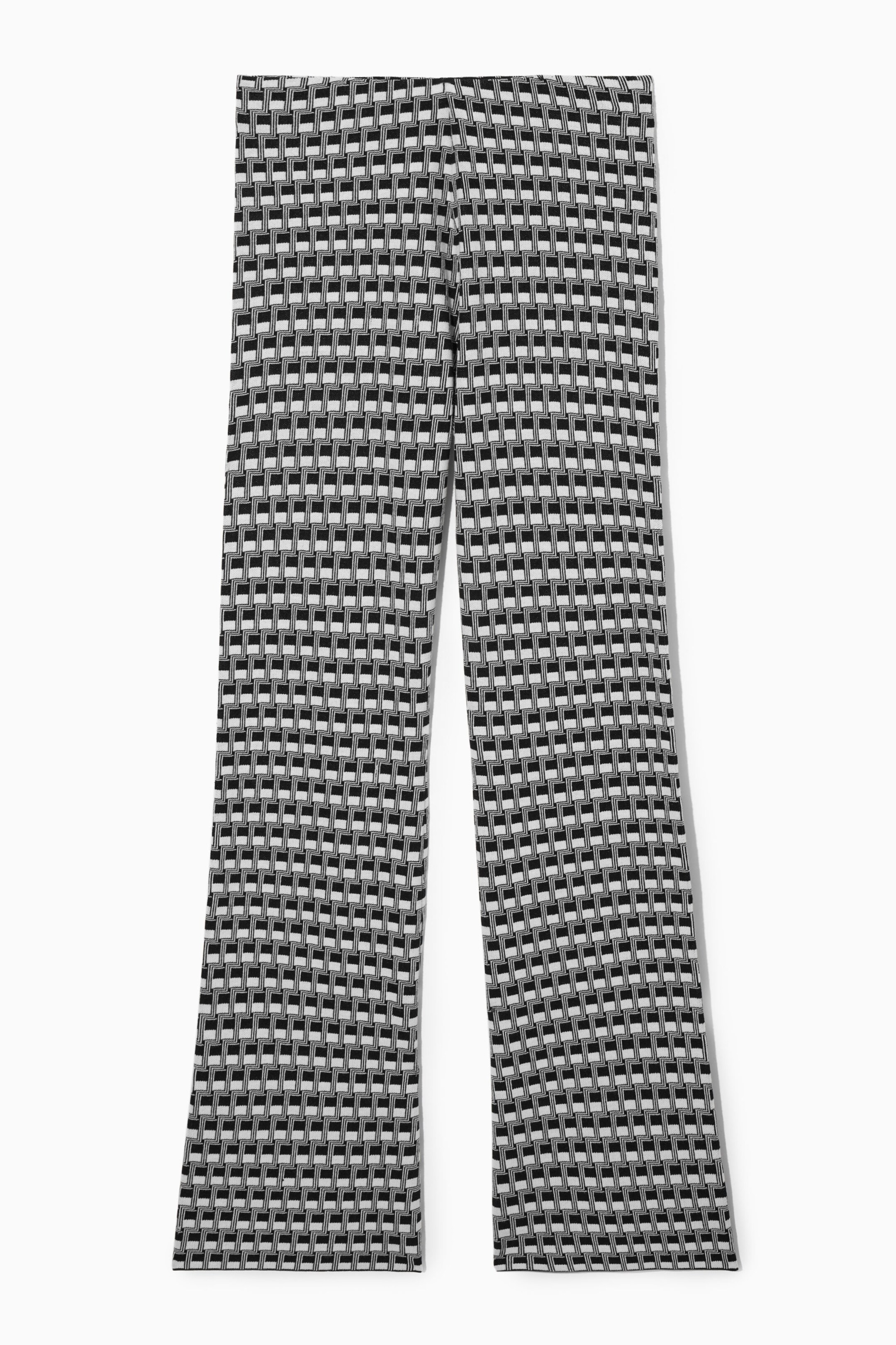 AUSGESTELLTE JACQUARD-STRICKHOSE MIT KAROMUSTER