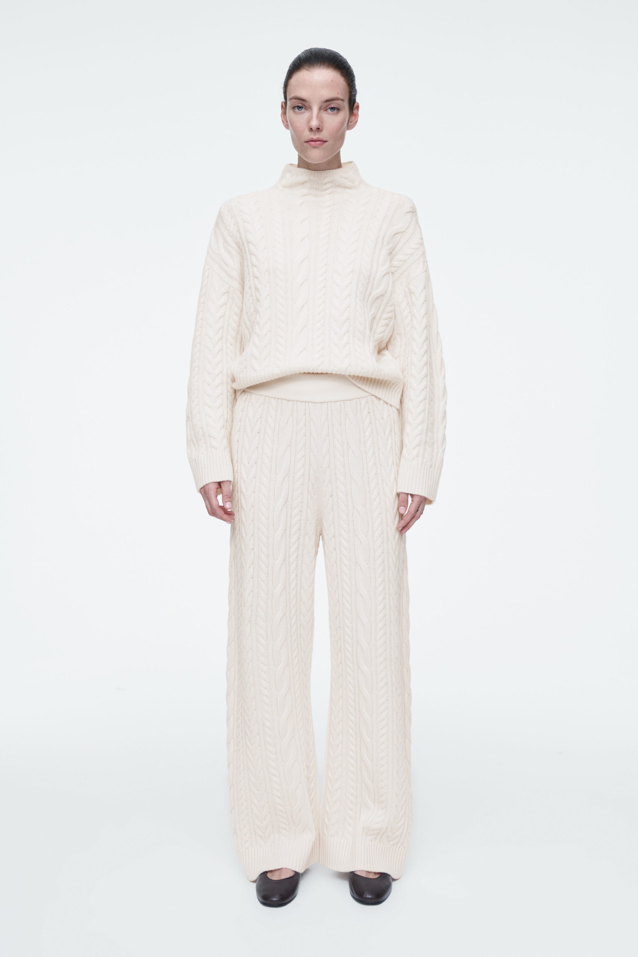 CABLE-KNIT WOOL TROUSERS