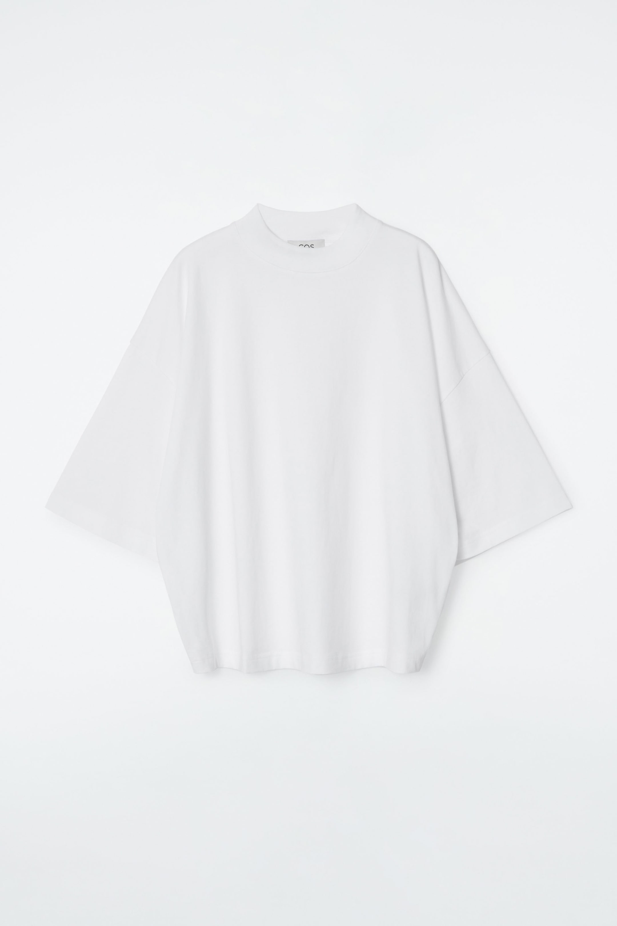 REGULAR BOXY MOCK-NECK T-SHIRT