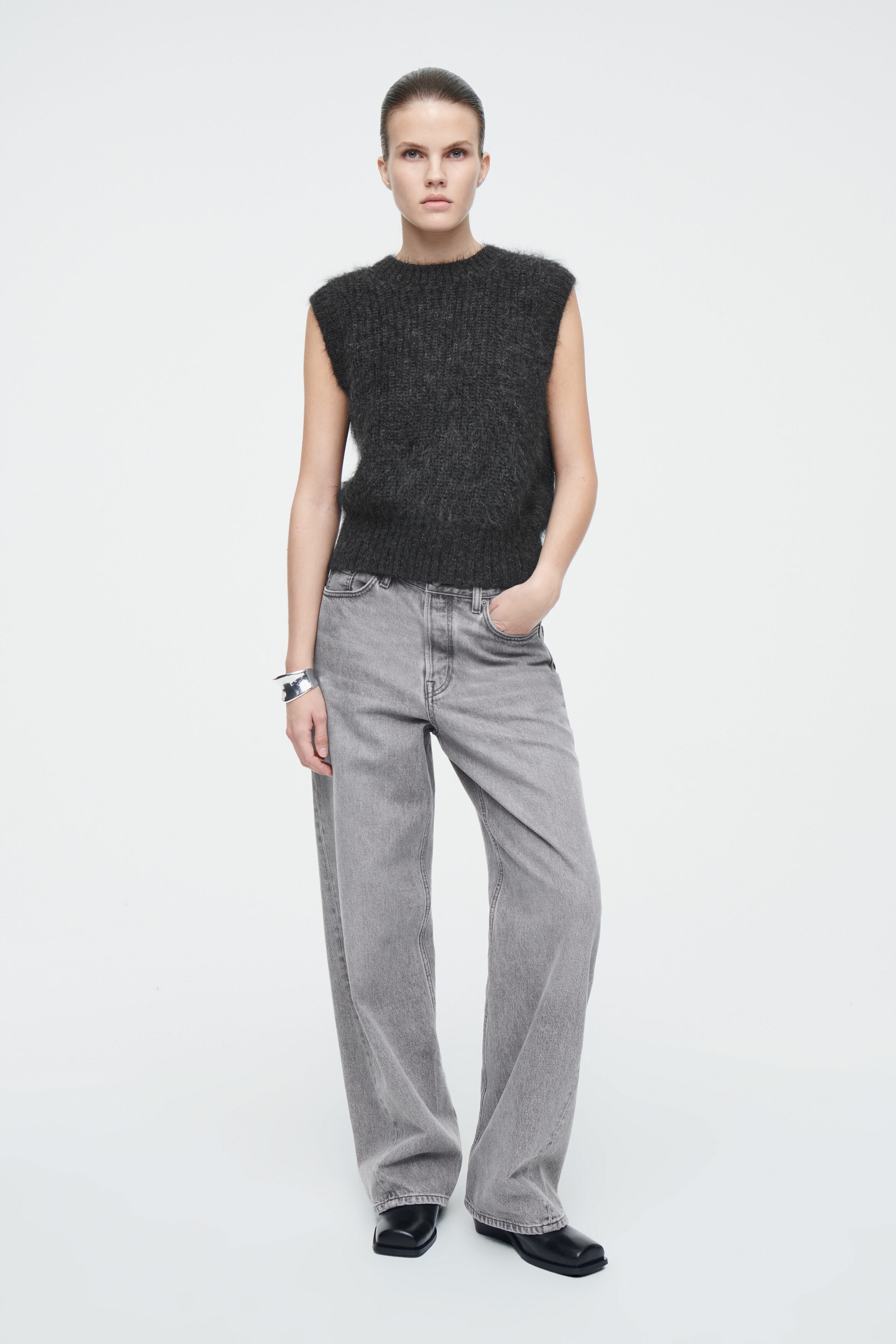 FACADE STRAIGHT-LEG JEANS