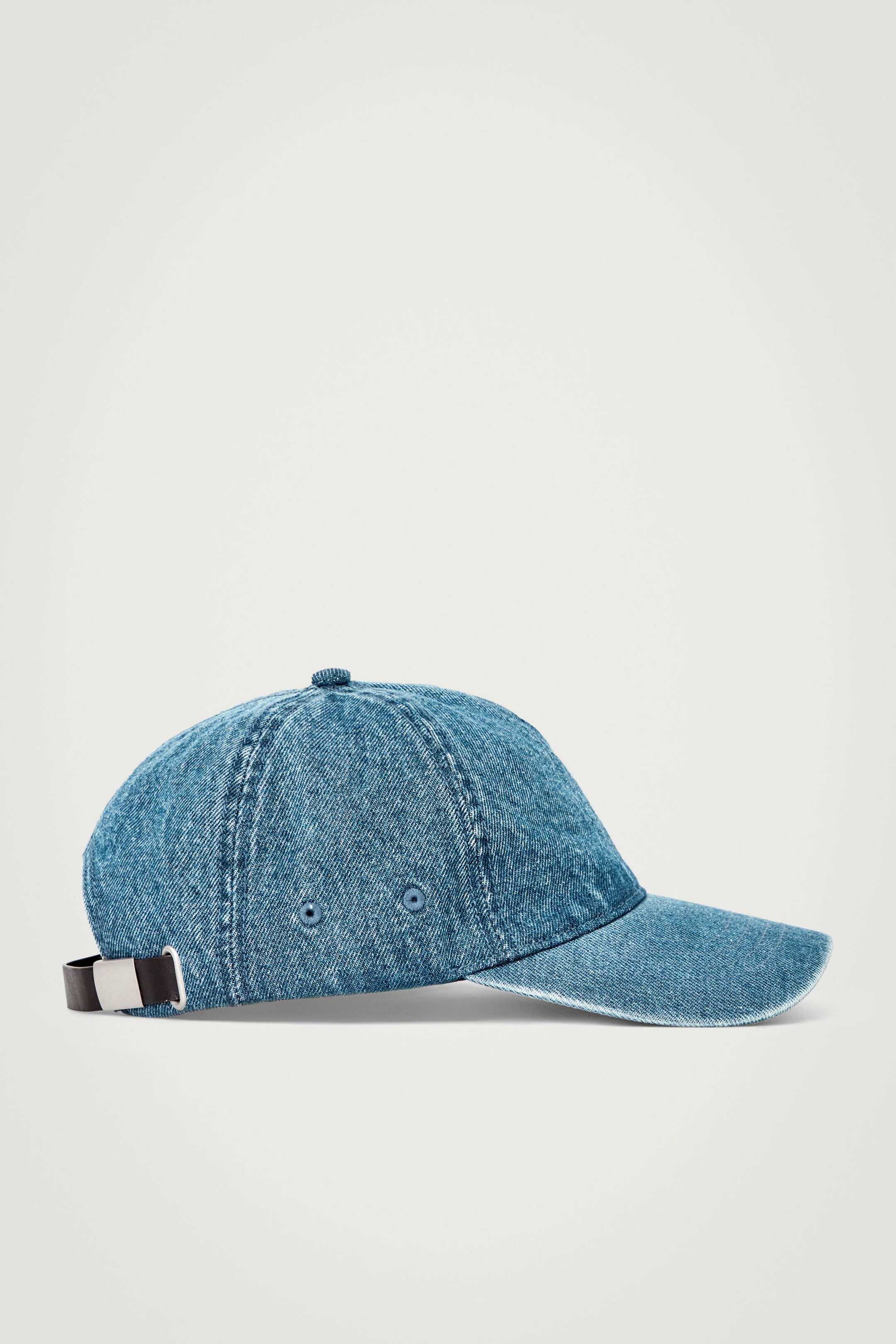 CASQUETTE EN JEAN