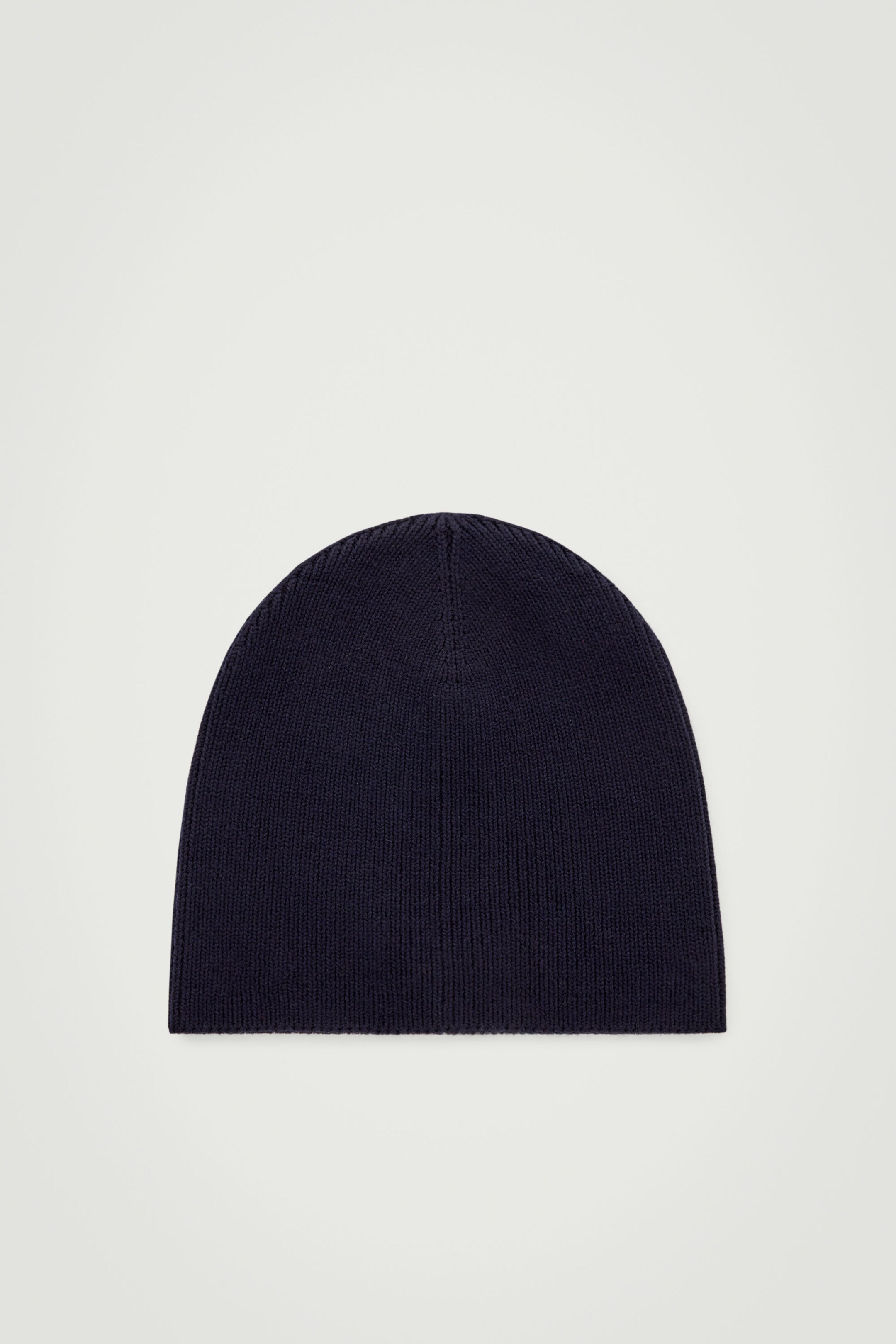 FITTED MERINO WOOL BEANIE