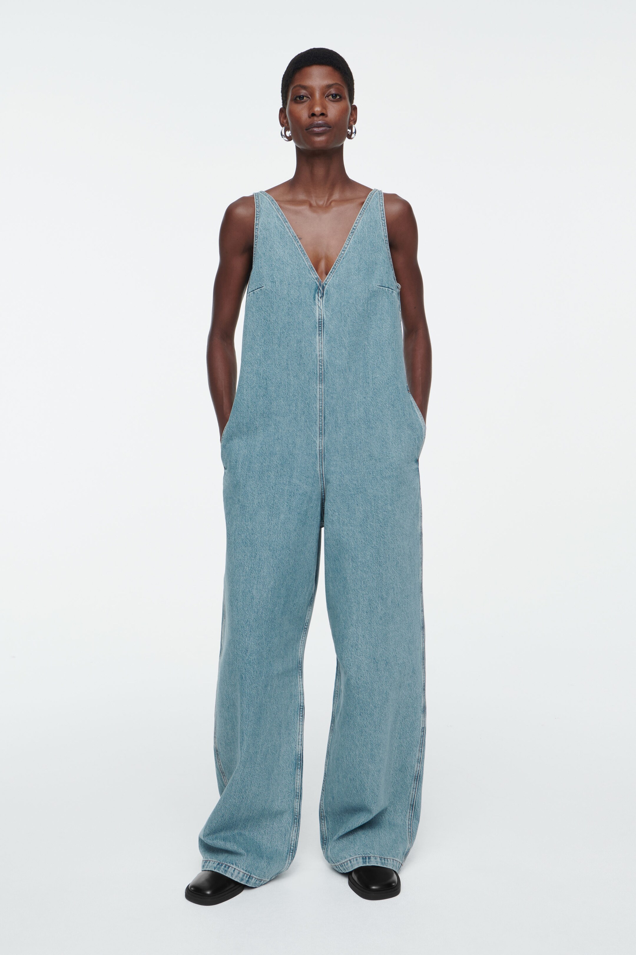 V NECK DENIM JUMPSUIT LIGHT BLUE