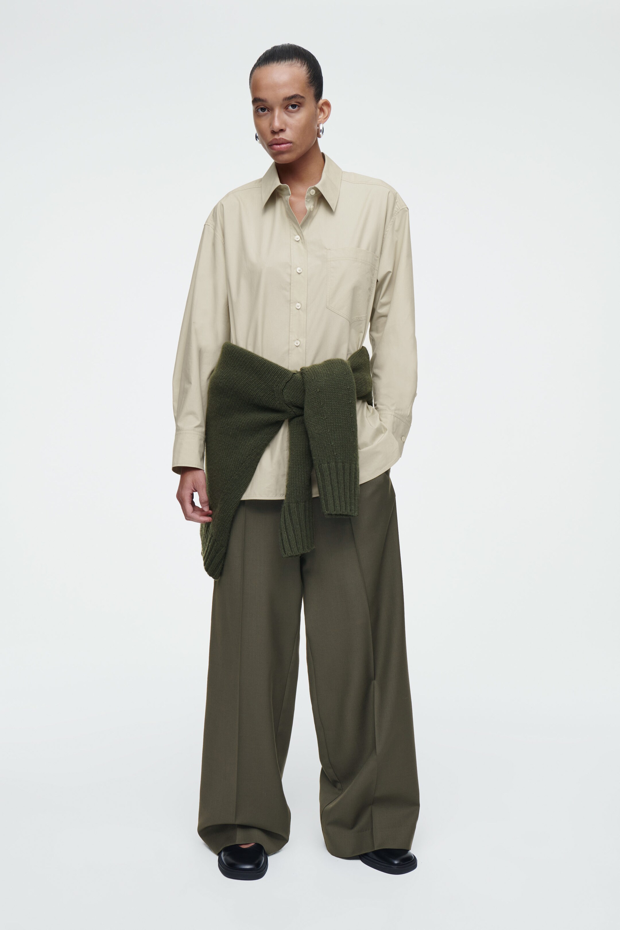 REGULAR ELASTICATED WOOL STRAIGHT-LEG TROUSERS