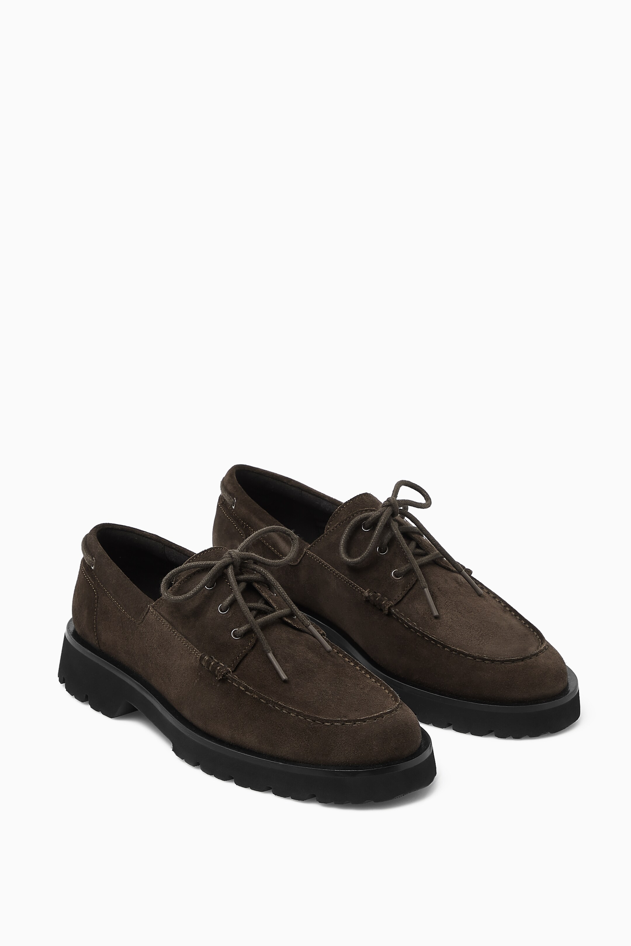 men brown shoes