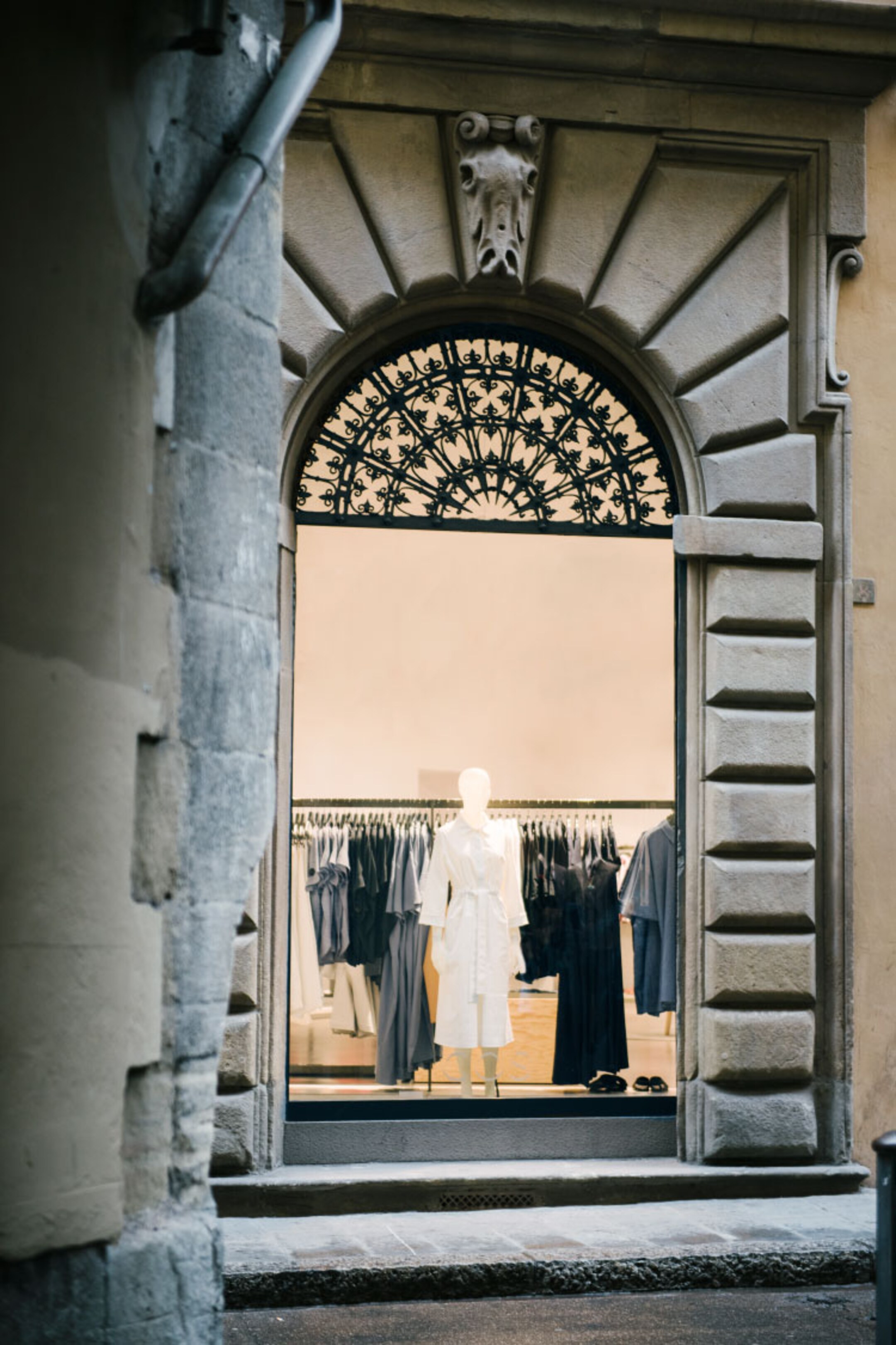 Cos store Firenze