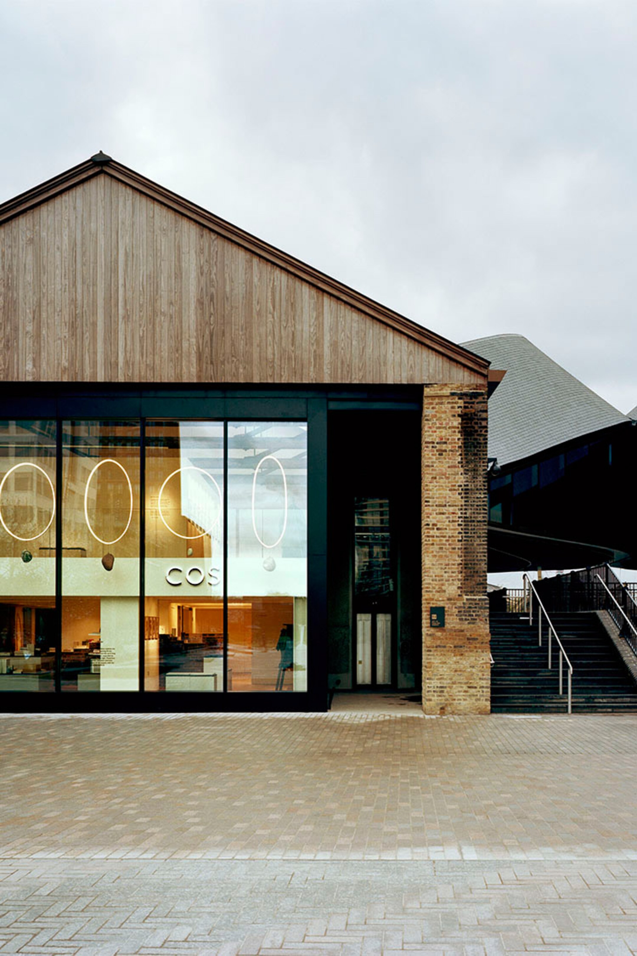 Coal drops yard kings cross