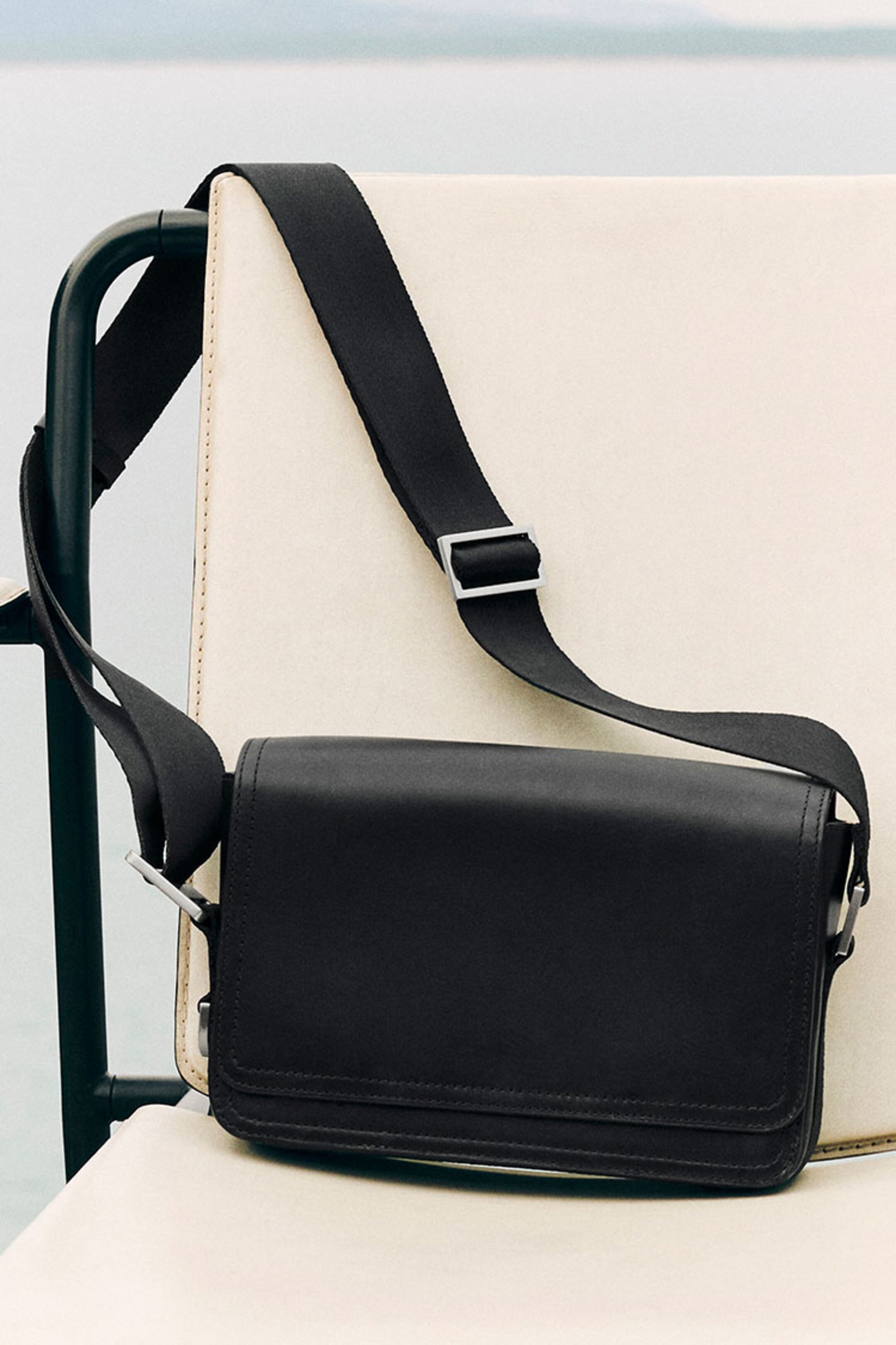 crossbody black leather bag